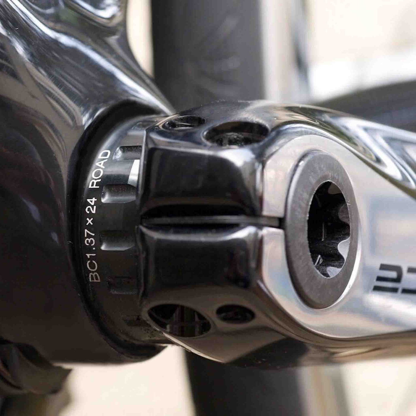 Road Bike Bottom Brackets, BB from Shimano Sram and Campagnolo all standards including GPX, Pressfit, external, BB95, BB90, PF30, OSBB, conventional, threaded and more